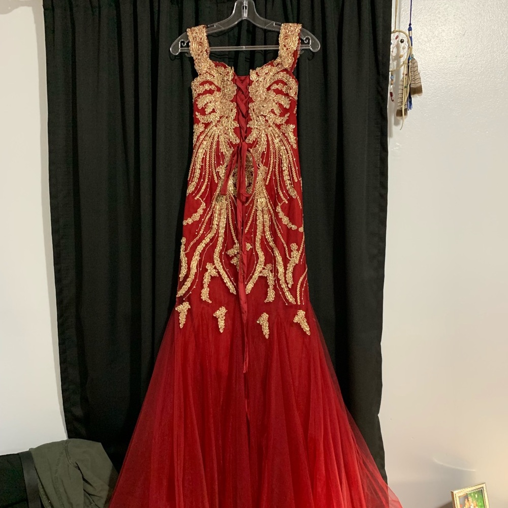Prom Dress - Picture 2 of 5